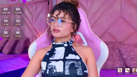 Emilyjonnes  online show from May 2, 8:45 pm
