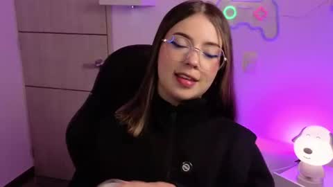 VALEEEN online show from June 18, 4:01 pm