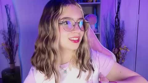 Snapshot of emilykarterr chatting on October 23, 4:57 pm VALEEEN online show from October 23, 4:57 pm