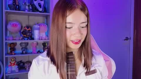 VALEEEN online show from November 12, 4:27 pm