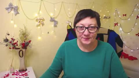 Emily online show from January 17, 6:15 pm