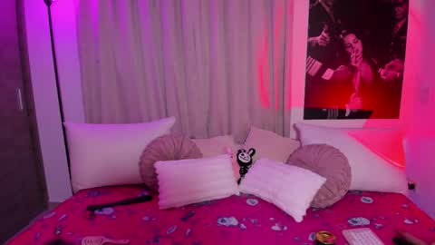 EMILY online show from June 3, 5:19 am