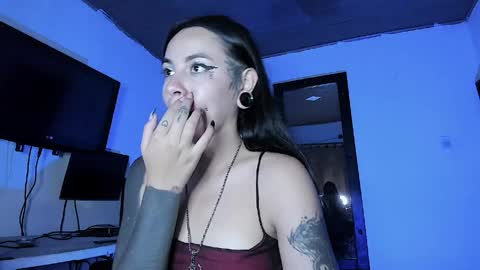  Emily Support me to have 100 likes plx online show from May 15, 10:56 pm