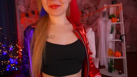  MY NAME IS Emily WELCOME EVERYONE I WILL BE HAPPY TO GIVE YOU WHAT YOU HAVE DREAMED OF FOR SO LONG online show from October 31, 7:45 am