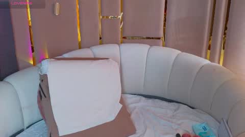 Emily wish-list  online show from July 29, 2:28 pm