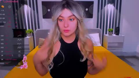 Emily online show from March 18, 1:32 am