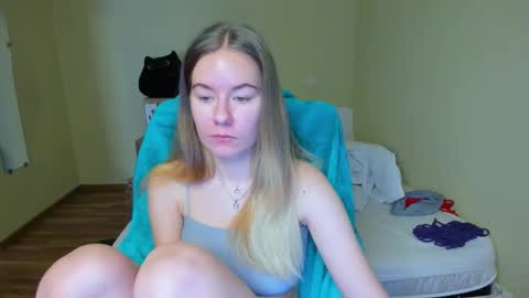 Emily online show from February 28, 9:58 am