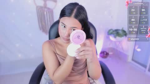 emilyy_kim online show from March 17, 12:42 pm