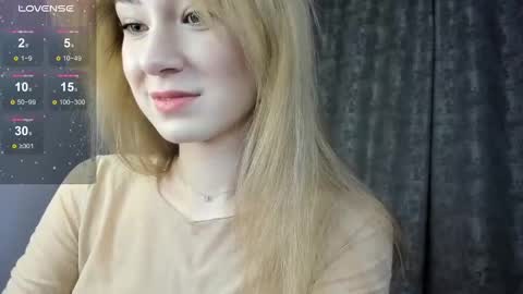 Snapshot of eminemswife chatting on January 16, 1:16 am Nadya online show from January 16, 1:16 am