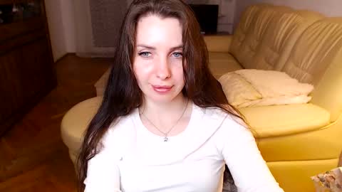 Emma online show from October 9, 1:43 am