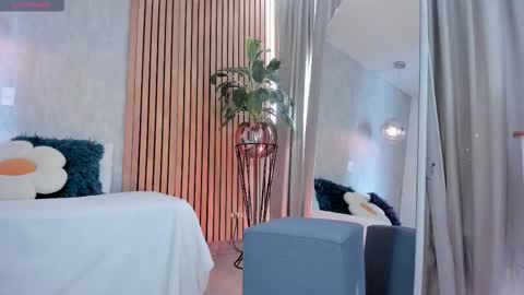   online show from March 12, 9:28 pm