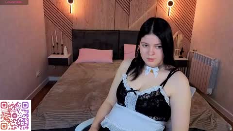 Emma online show from May 5, 1:30 am