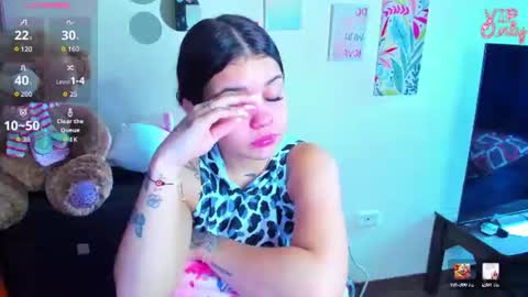 emma_boo_ online show from June 27, 3:07 pm