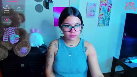 emma_boo_ online show from July 2, 2:23 pm