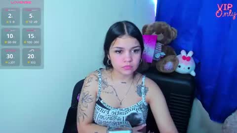 emma_boo_ online show from July 28, 8:52 pm