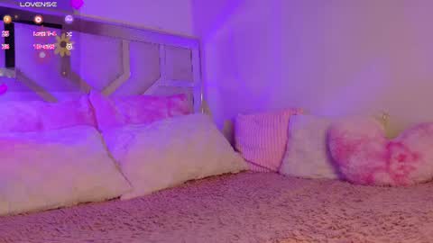  Emma  online show from August 2, 3:53 am
