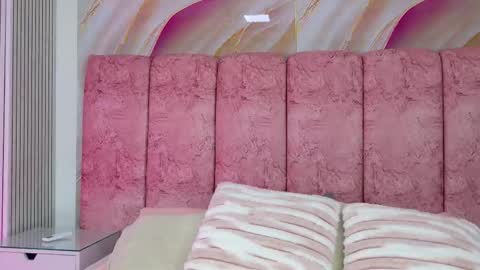 Emma online show from February 18, 3:16 am