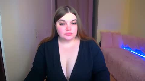 Snapshot of emma_dorn chatting on February 27, 6:18 am Eva online show from February 27, 6:18 am