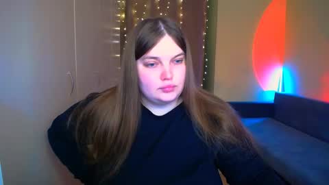 Snapshot of emma_dorn chatting on October 6, 10:21 am Eva online show from October 6, 10:21 am