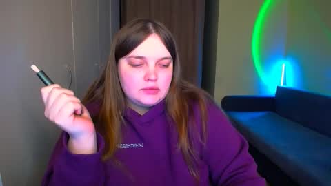 Snapshot of emma_dorn chatting on October 7, 10:30 am Eva online show from October 7, 10:30 am