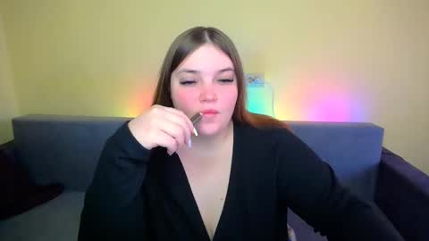 Snapshot of emma_dorn chatting on February 13, 11:06 am Eva online show from February 13, 11:06 am