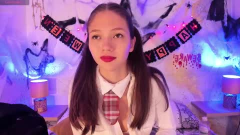 Snapshot of emma_jhoons chatting on October 3, 11:15 am emma_jhoons online show from October 3, 11:15 am