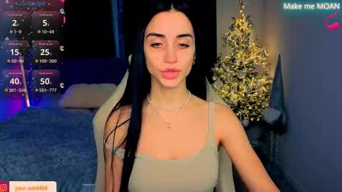 Emma online show from December 16, 1:06 pm