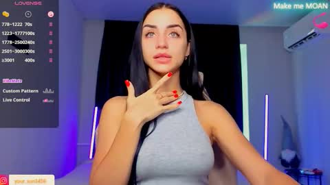 Snapshot of emma_jordan chatting on September 22, 7:07 am Emma online show from September 22, 7:07 am