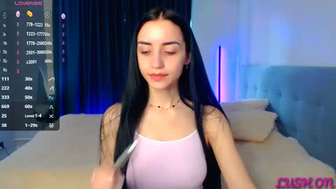 Snapshot of emma_jordan chatting on March 12, 9:34 am Emma online show from March 12, 9:34 am