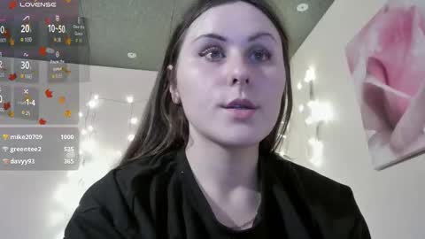 emma_just online show from November 1, 6:56 pm