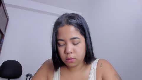 Snapshot of emma_lean chatting on October 2, 12:10 pm whises lits online show from October 2, 12:10 pm