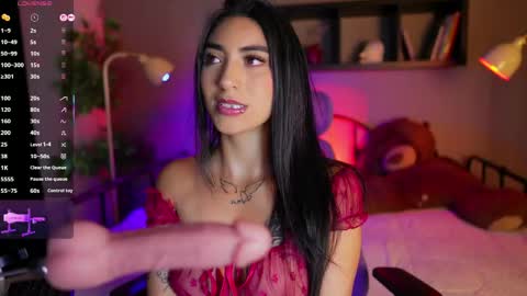 Emma online show from April 29, 10:04 pm