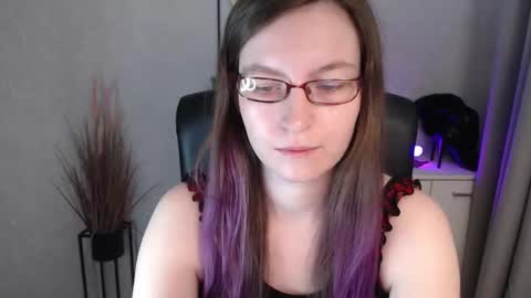 emma online show from November 28, 7:11 am