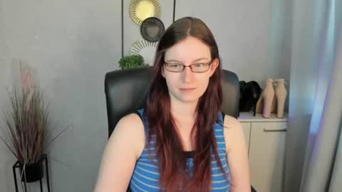 emma online show from June 23, 5:49 am
