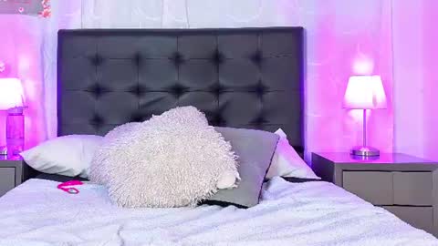 Im Emma online show from July 2, 3:23 am