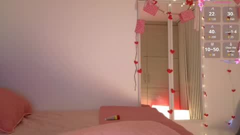 EMMA REVEES  online show from February 19, 8:47 am