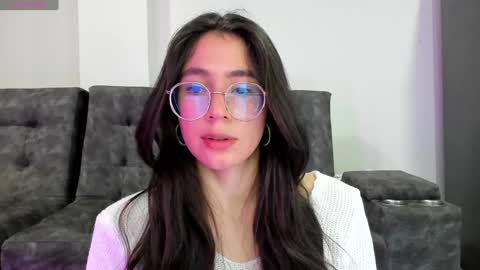 Snapshot of emma_sandovaal chatting on January 29, 1:48 am Emma online show from January 29, 1:48 am