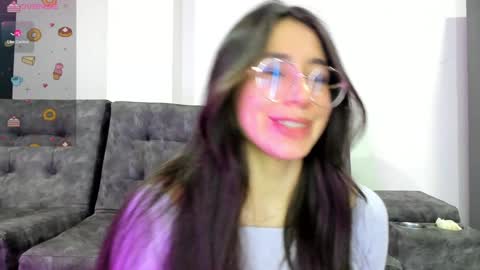 Snapshot of emma_sandovaal chatting on January 18, 12:02 am Emma online show from January 18, 12:02 am