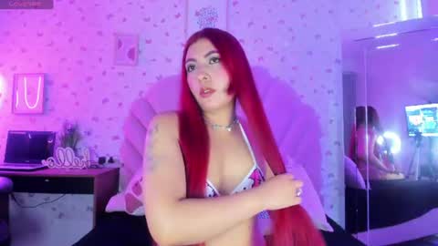 emmaa00_ online show from July 14, 7:18 pm