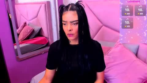 emmaebony_ online show from November 15, 10:16 am