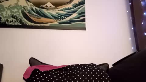 emmakros online show from September 18, 8:02 am