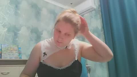Snapshot of emmamelody944534 chatting on September 27, 1:57 am emmamelody online show from September 27, 1:57 am