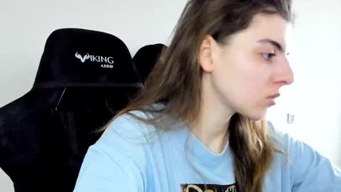 Emma online show from December 1, 9:35 am