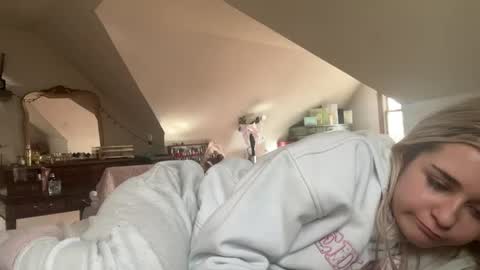 EmmaAngel online show from November 27, 6:11 pm