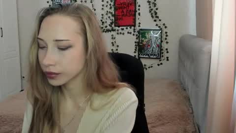 Emma online show from May 6, 12:09 pm