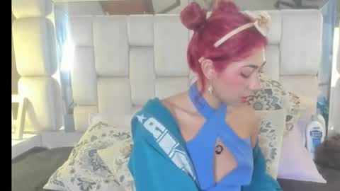 Emma online show from April 27, 9:17 am