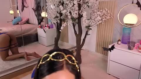 emmawilliams_2 online show from October 12, 6:16 am