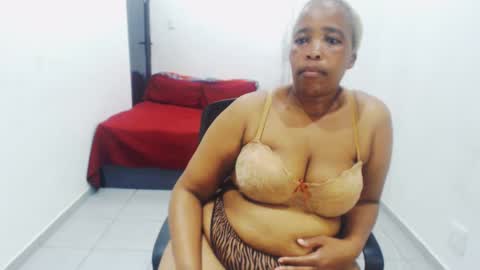 Emmy Lilly and Sam online show from December 18, 6:57 pm