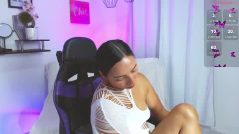 Emmi Cam online show from April 28, 1:48 pm