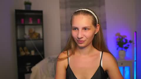 Emmie online show from June 26, 7:04 pm